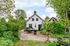 Woning achterzijde terras.jpg